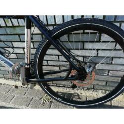 Gravelbike Leusini