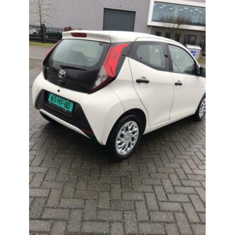 Toyota Aygo, nieuwste model 2 stuks, bouwjaar 2018, 2019