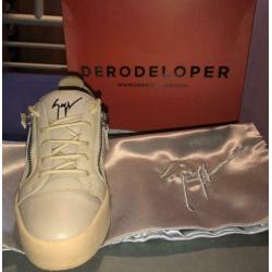 Guiseppe zanotti