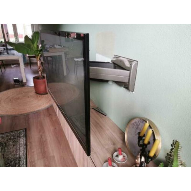 Plasma scherm van LG 107cm diagonaal