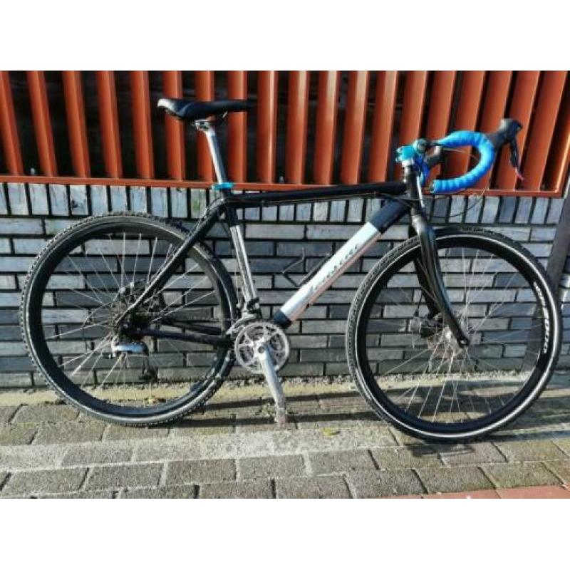 Gravelbike Leusini