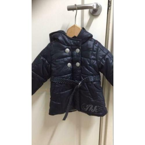 Mooi warm donkerblauw IKKS jasje voor baby van ong. 6 mnd
