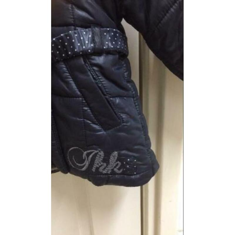 Mooi warm donkerblauw IKKS jasje voor baby van ong. 6 mnd