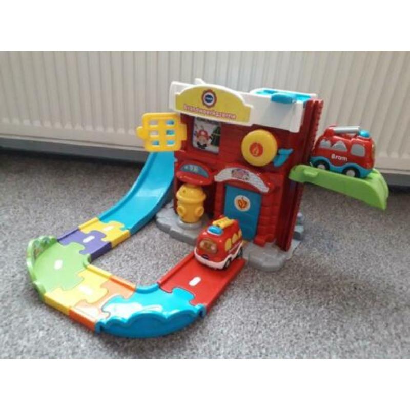 Toet Toet Brandweer Kazerne van Vtech