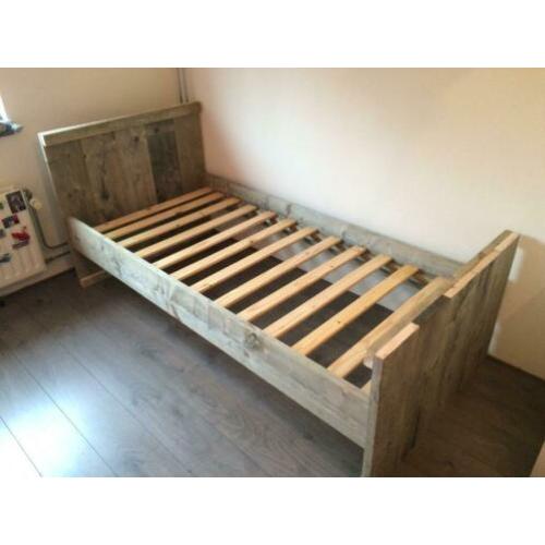 kinderbed van steigerhout