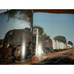 Treinenboek "stoomtreinen uit de hele wereld" Colin Garrett