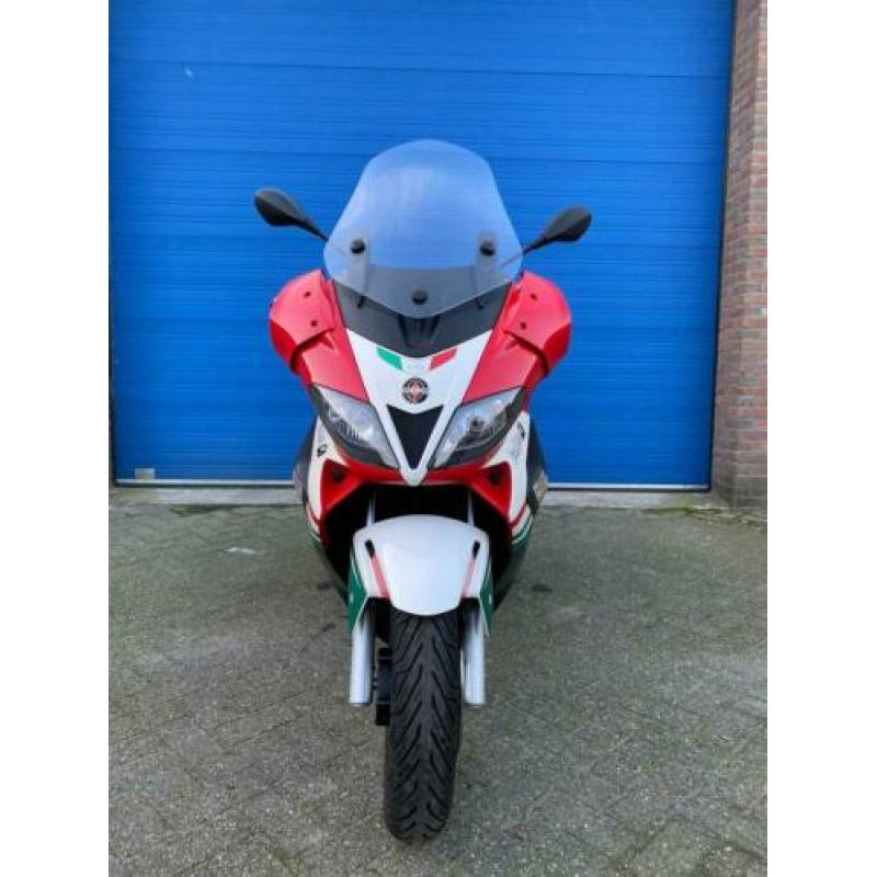 Gilera nexus 125 cc i.e 2011 zeer netjes a1 motorscooter