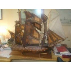 fregat van hout