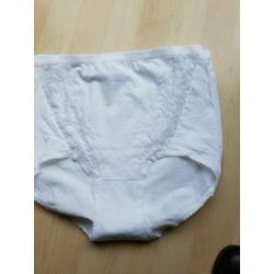 Mooie nieuwe witte katoenen dames slip Xl 2 stuks