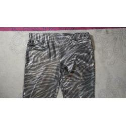 Aparte grijs zilveren legging. Mt S. Merk Armani Exchange