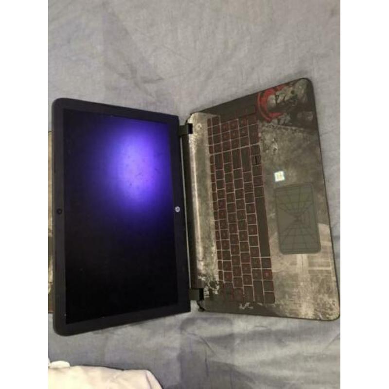 Star Wars Laptop 15.6 inch incl hoes ( moet nieuwe scherm)