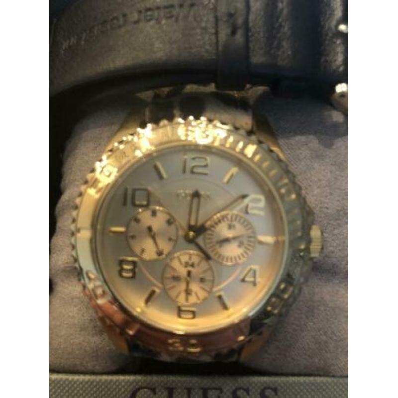 Nieuwe GUESS dames horloge met extra zwart lederen band