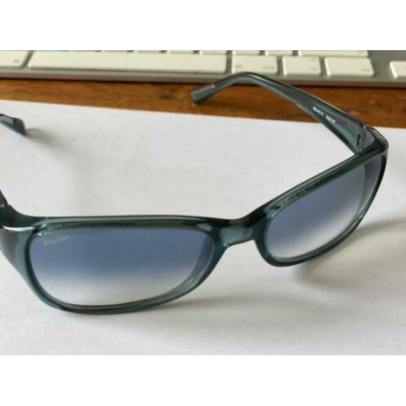 Blauwe Ray Ban Predator te koop