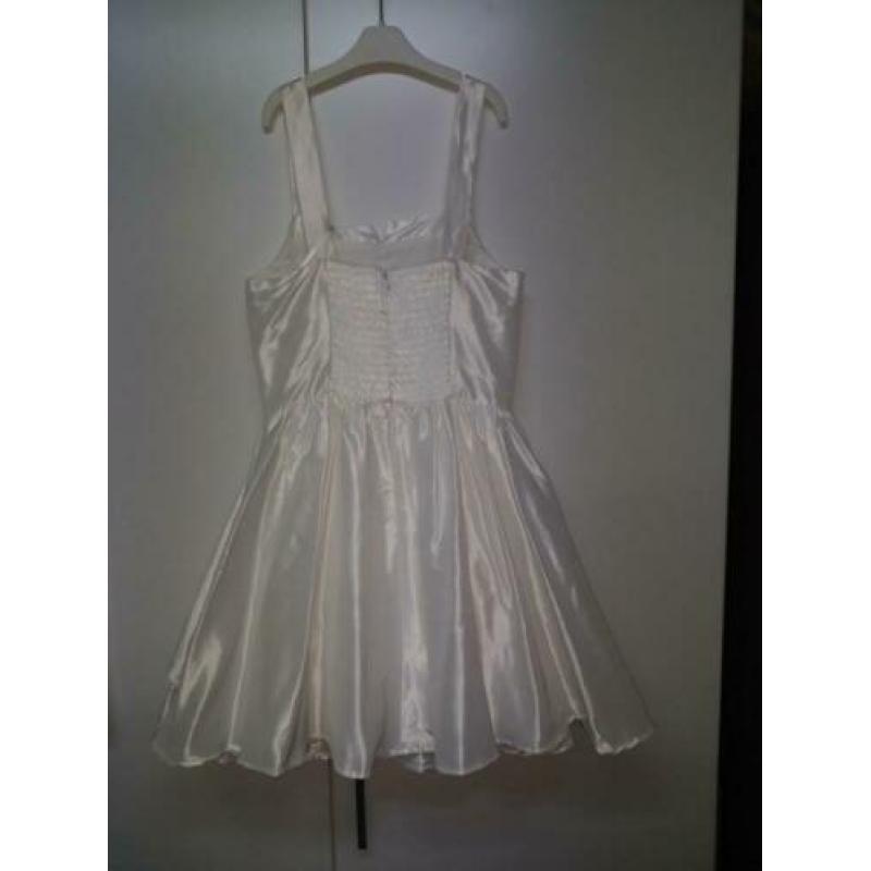 Jurkjes off white en jasje maat 134/140 Jottum,Name it