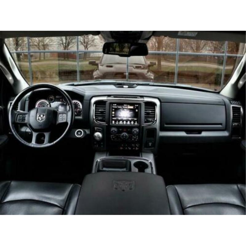 v.a. € 704 p/m | Dodge Ram 1500 SPORT