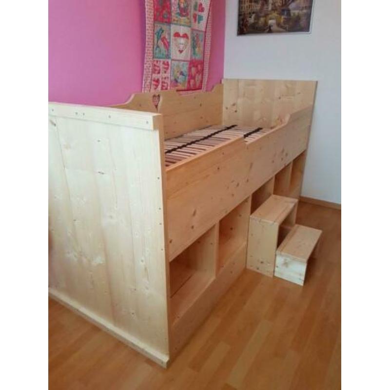 kinderbed van steigerhout