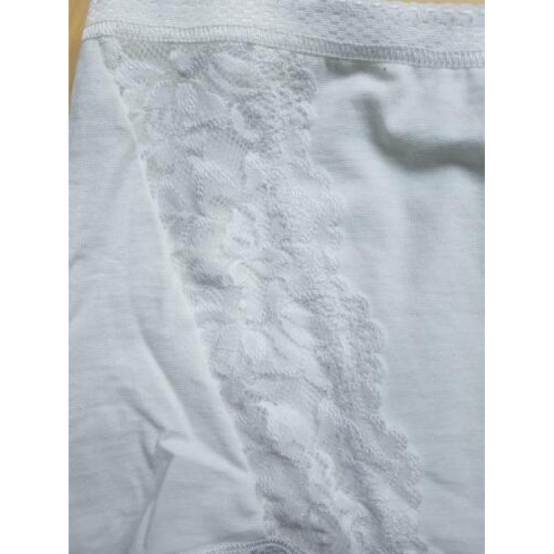 Mooie nieuwe witte katoenen dames slip Xl 2 stuks