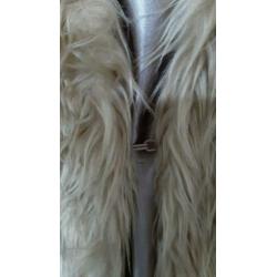 Bruin gebreid lang vest met wol en bontrand van Only! Mt. L