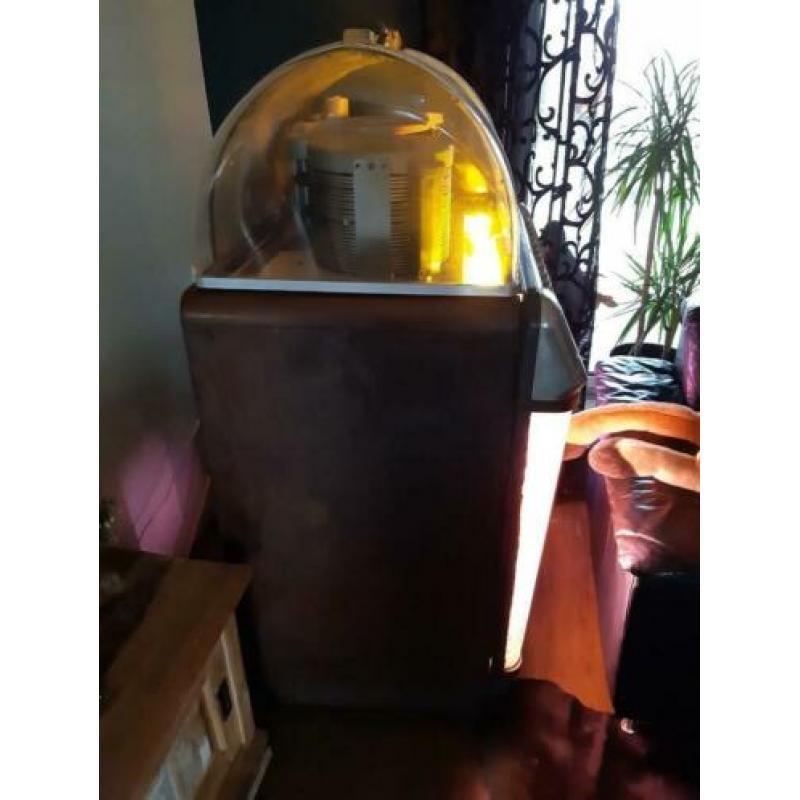 Mooie jukebox. Wurlitzer 1450. Vaste prijs.