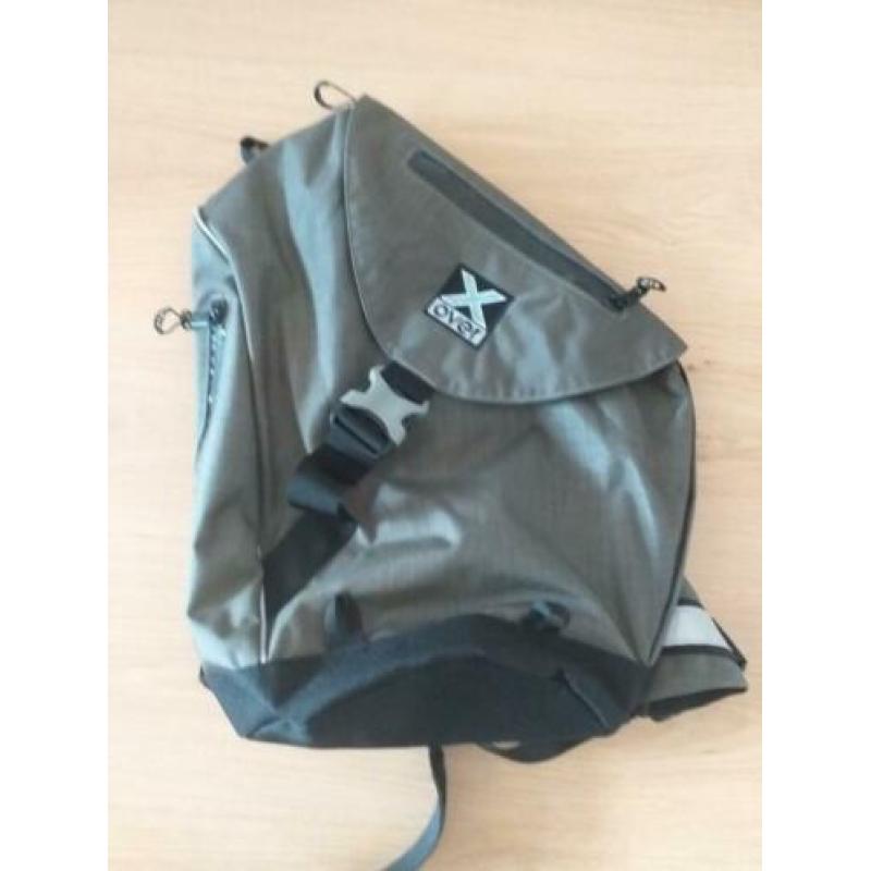 X-Over schoudertas grijs zwart 12 liter