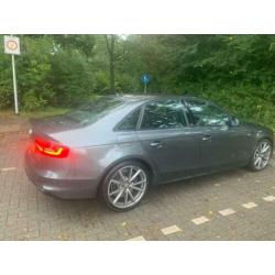 Audi A4 1.8 Tfsi 125KW Multitronic 2015 Grijs S-line