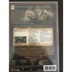 2 dvd’s lord of the rings two towers/fellowship of the rings