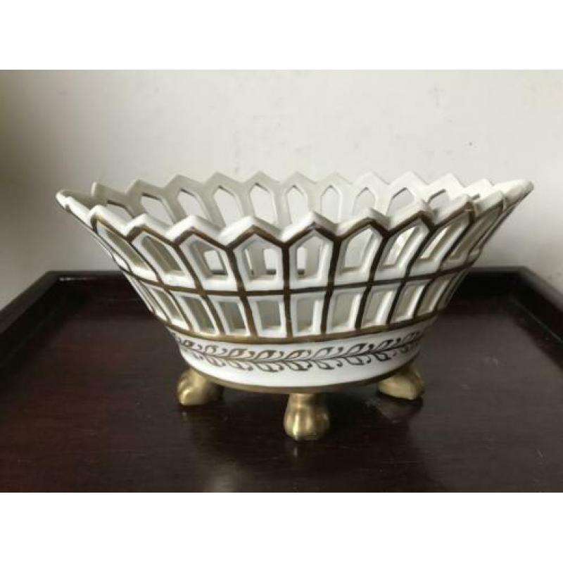 Hispania (Llardo ) porselein basket mand beeld 19/10 cm H