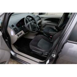 Mitsubishi Grandis 2.4-16V Intense 7-Pers. Clima/LMV/Trekhaa