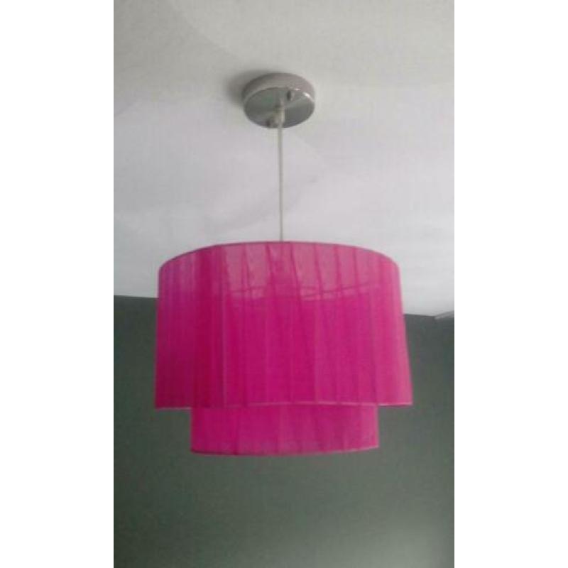 Te koop 2x hanglamp afmeting br. x h. 30 cm x 20 cm