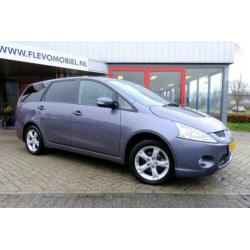 Mitsubishi Grandis 2.4-16V Intense 7-Pers. Clima/LMV/Trekhaa