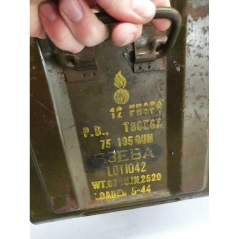 U.S. MK1 kist 1944 12 fuses P.D. T80E6A