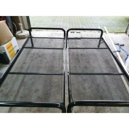 Onderschuifbed met matrassen 2 X 90 X 200