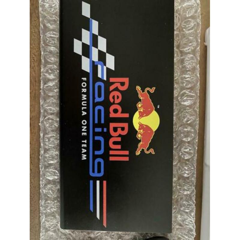 Red Bull racing powerbank 8.000mah