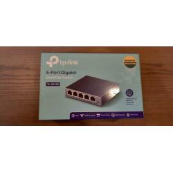 TP-LINK 5 port Gigabit desktop switch type: Tl-sg105