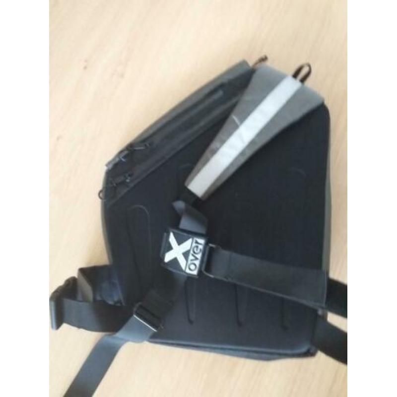 X-Over schoudertas grijs zwart 12 liter