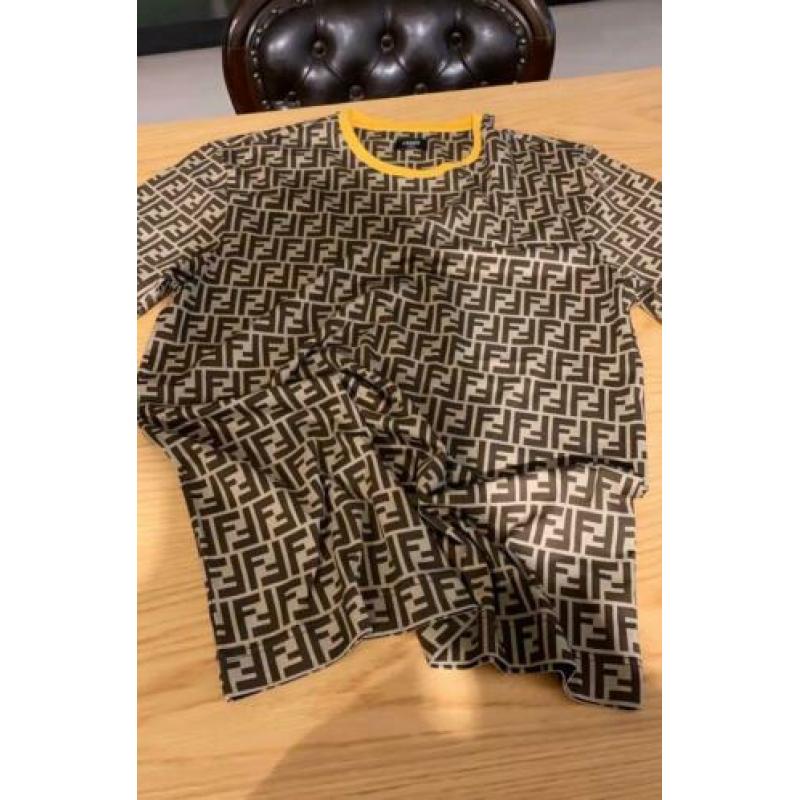 Fendi t-shirts nieuw —LAATSTE MATEN!—