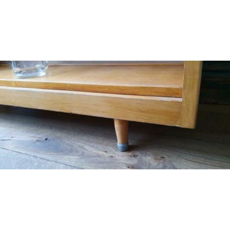 brocante schoolkasten/vintage boekenkasten uit oude school