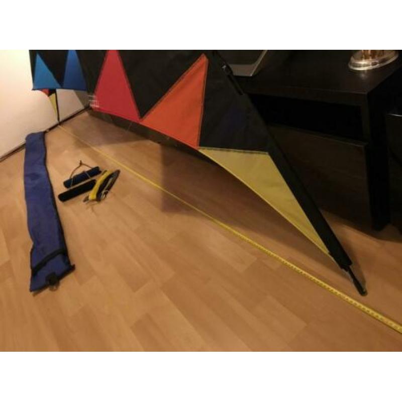 Power kite 2,64 M incl bars met lijn.