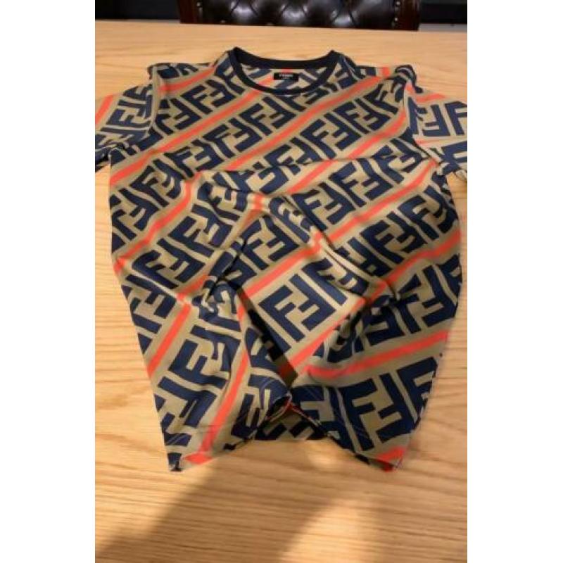 Fendi t-shirts nieuw —LAATSTE MATEN!—
