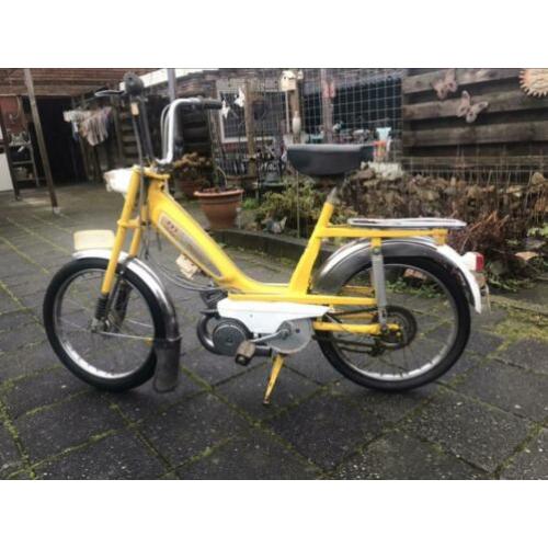 Beetje opknappen mobylet motobecane m kenteken