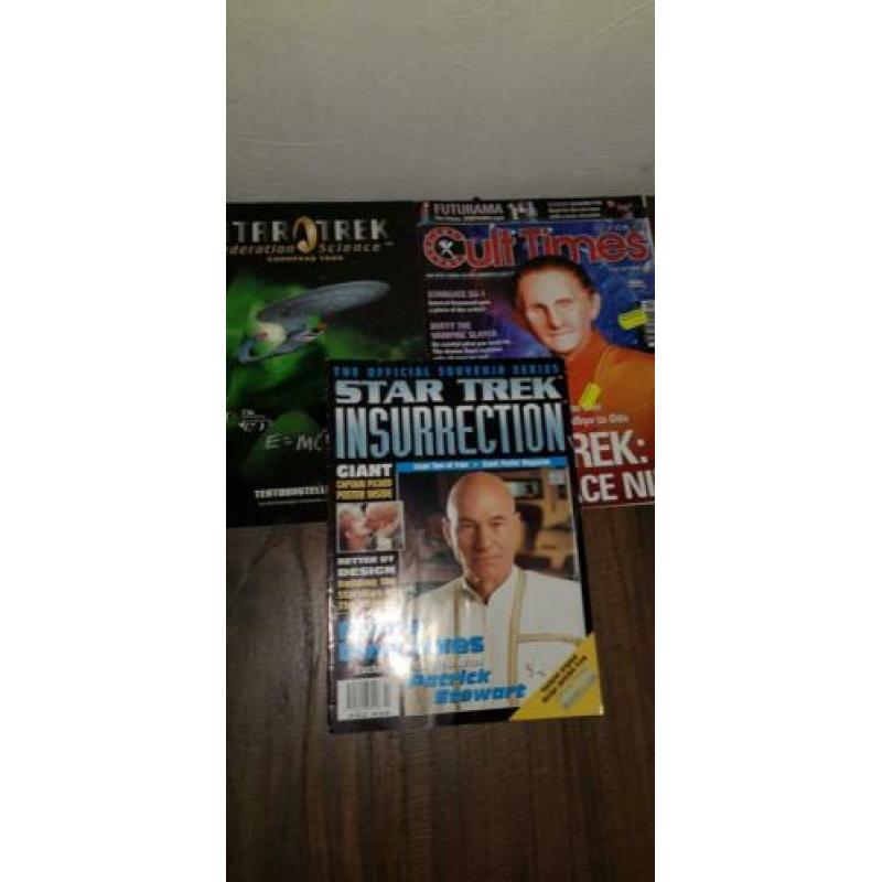 Star Trek VHS verzamel boxen en magazines en borg box