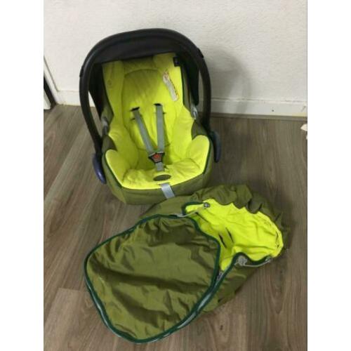 Maxi Cosi met voetenzak