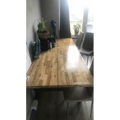 Skogsta houten eettafel