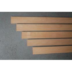 Partij (70x) Beuken Hardhouten Latten: 10 x 55 x +/- 2400 mm
