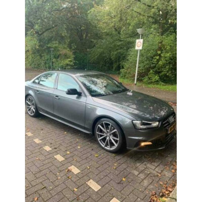 Audi A4 1.8 Tfsi 125KW Multitronic 2015 Grijs S-line