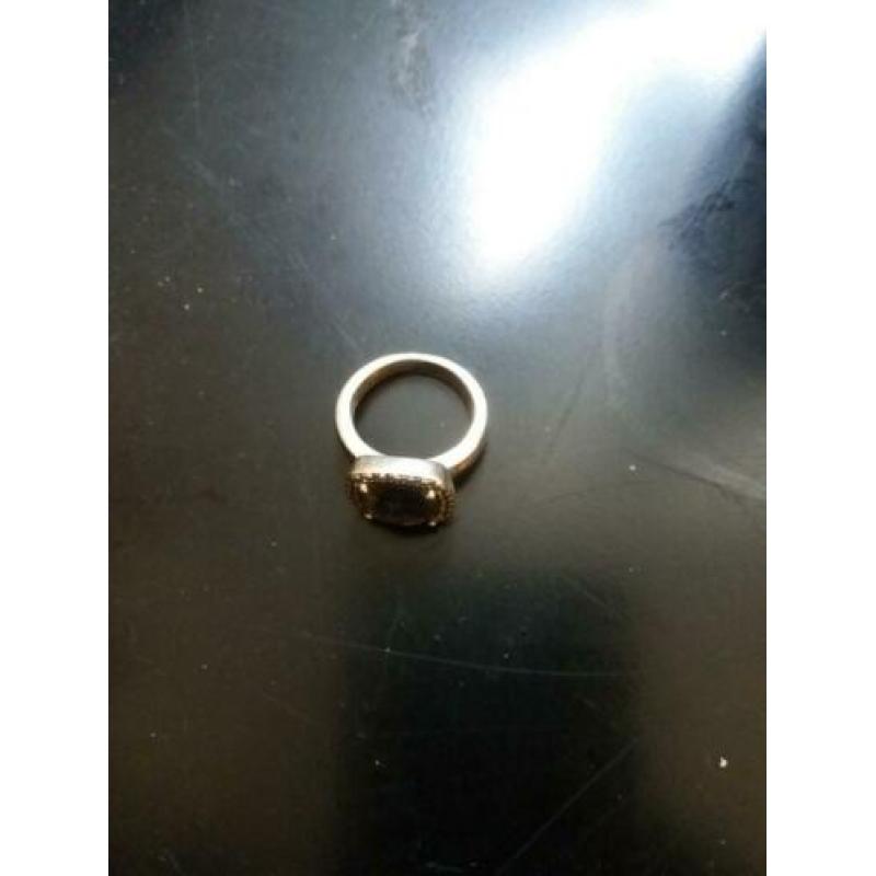 Ring tisento