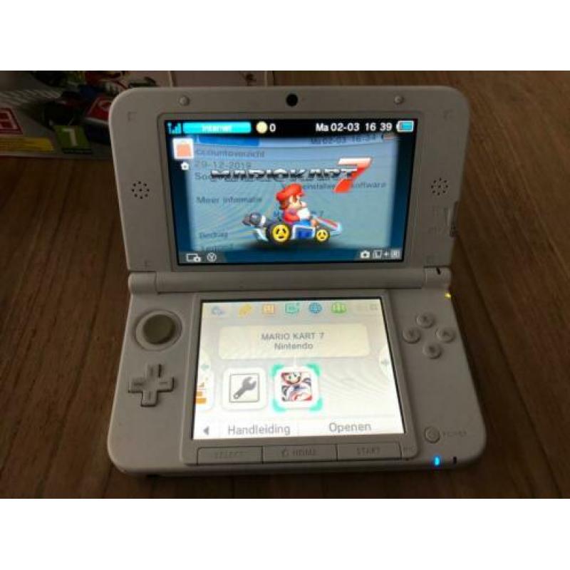 Nintendo 3DS XL met 4 games