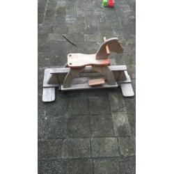Houten hobbel schommel paard