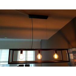 Hanglamp met 3 led bol lampen.  1 jaar oud!!