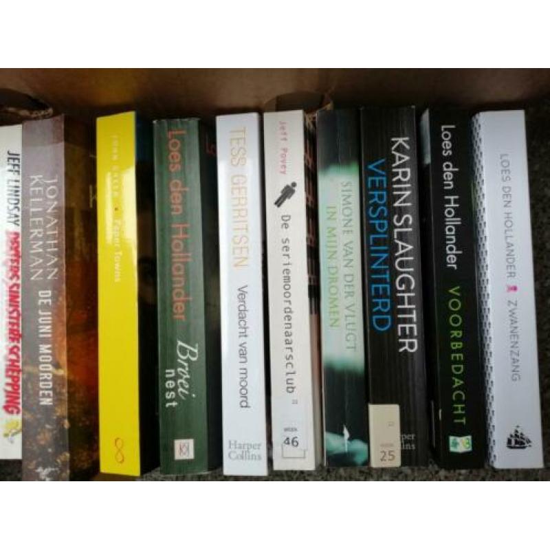 38 boeken een doos vol!
